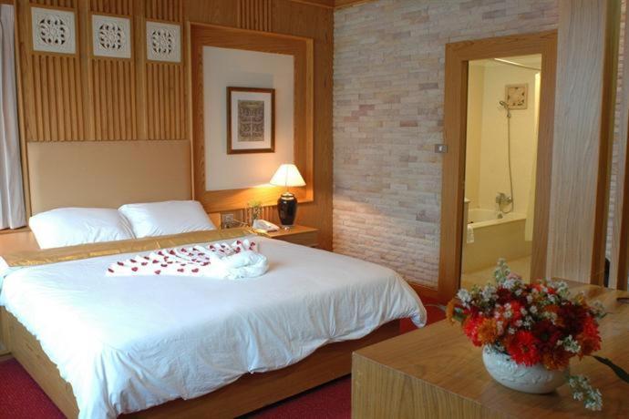 The Rich Hotel Nonthaburi Oda fotoğraf