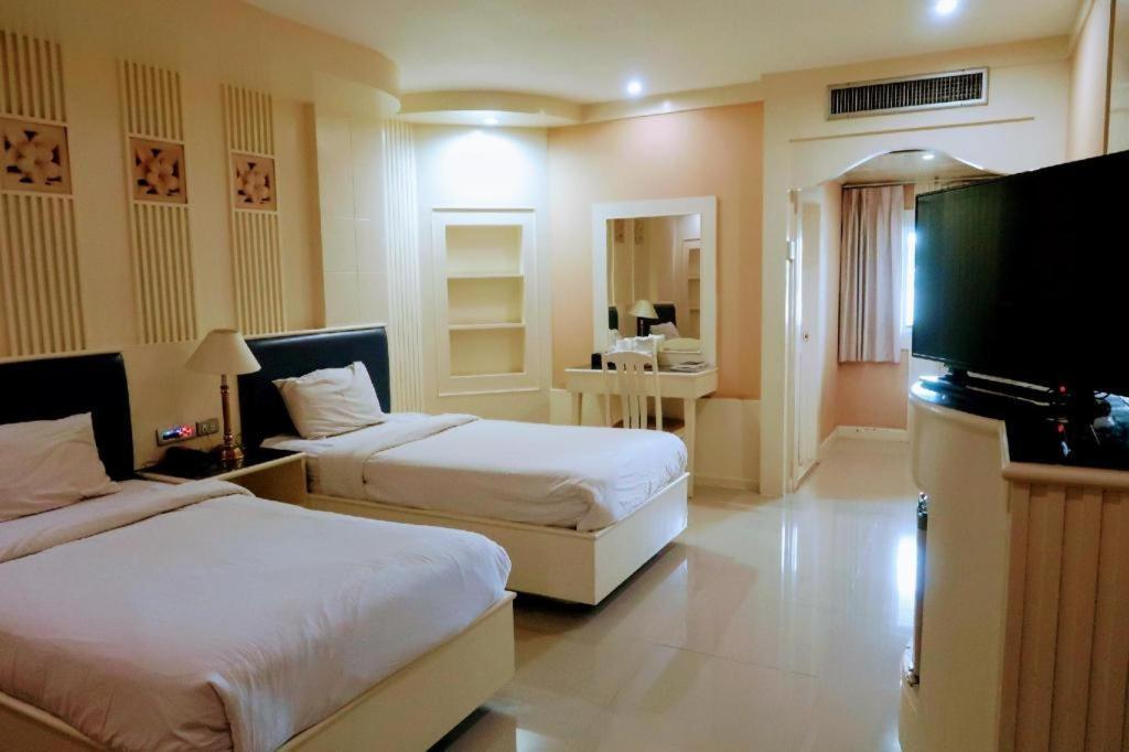 The Rich Hotel Nonthaburi Dış mekan fotoğraf