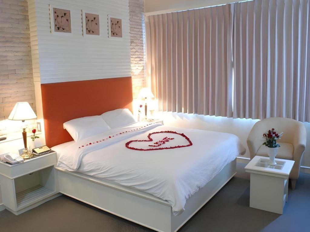 The Rich Hotel Nonthaburi Dış mekan fotoğraf