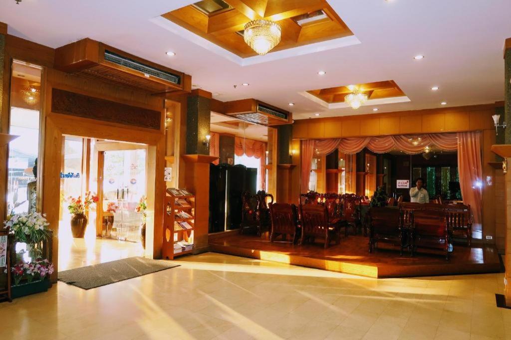 The Rich Hotel Nonthaburi Dış mekan fotoğraf